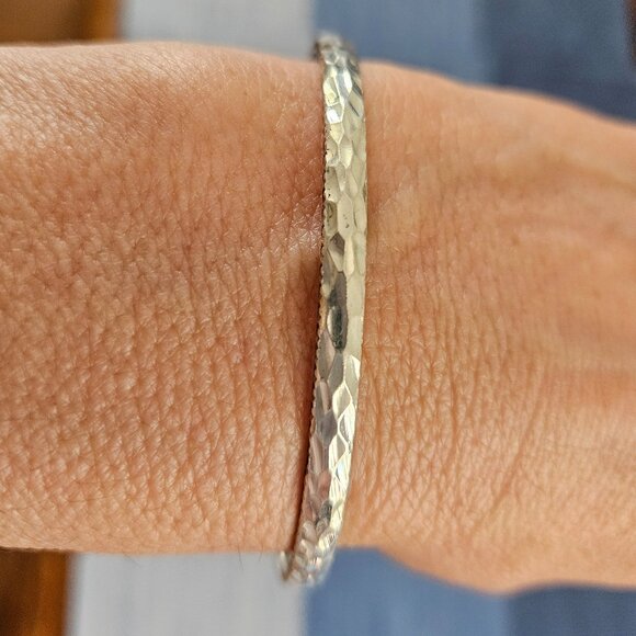 Set of 4 Sterling Silver Bangles - Picture 4 of 8